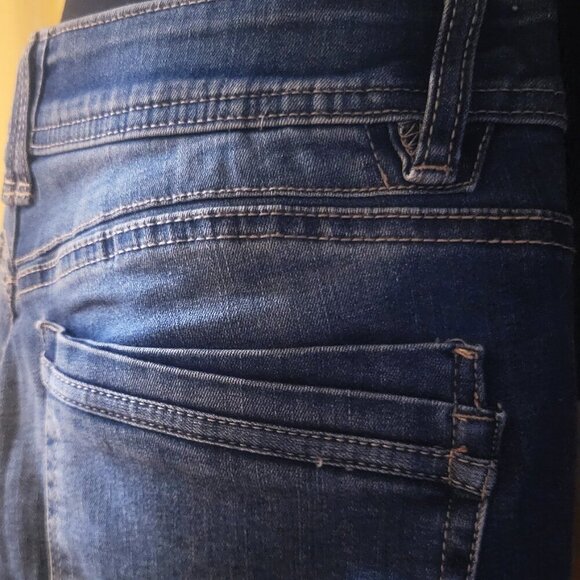 NWOT Distressed Democracy Ab-Technology Blue Jeans (light Skinny) - Size 8 - Picture 5 of 13